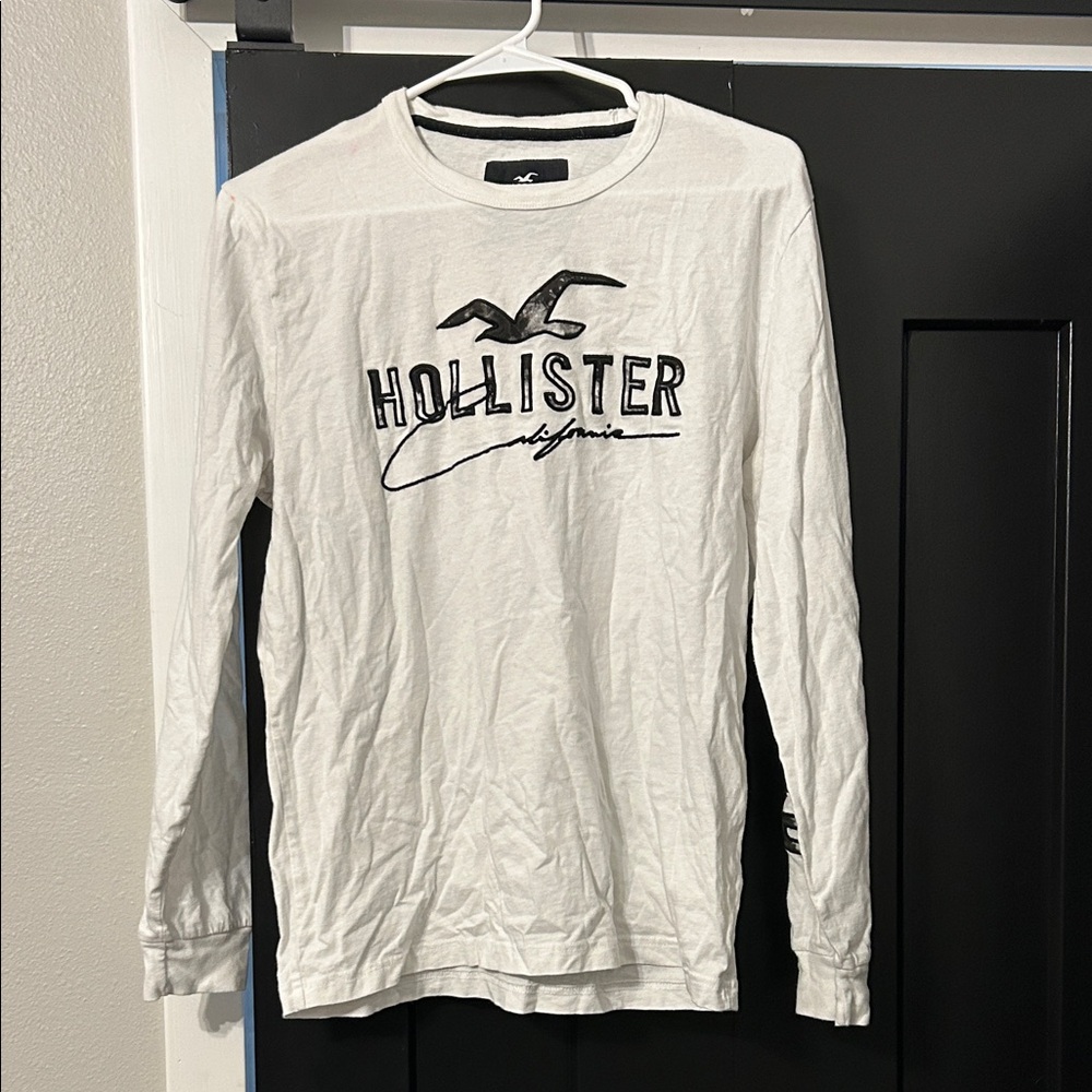 Hollister White Graphic Long Sleeve Tee